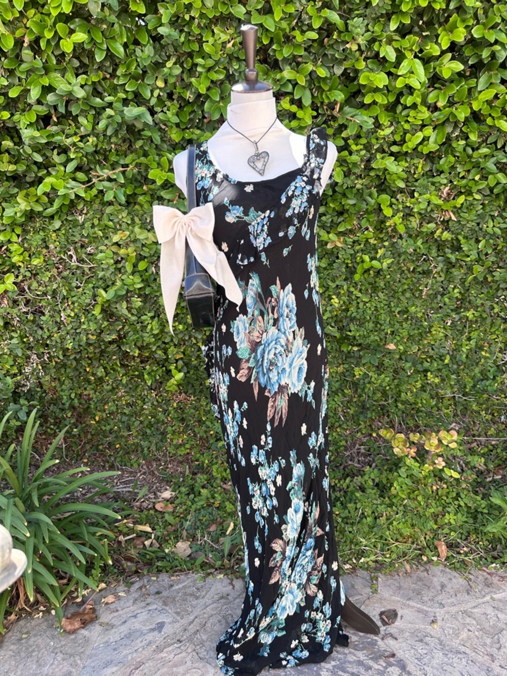 ✨gorgeous 90’s floral maxi dress
